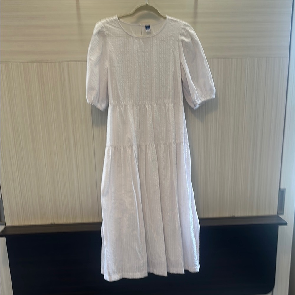 White Puff Sleeve tiered dress